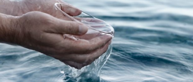 que enfermedades cura el agua de mar