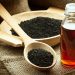 Cómo usar el aceite de semillas de comino negro para adelgazar