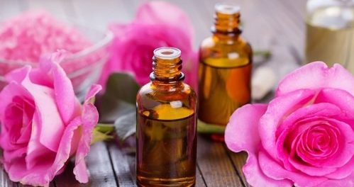 aceite esencial de rosas para la cara