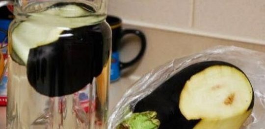 como preparar agua de berenjena para adelgazar